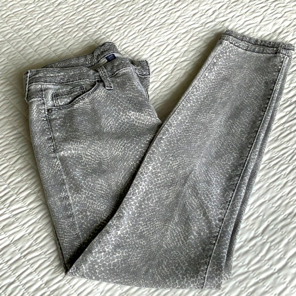 Universal Thread 6/28R Jeans - Picture 1 of 4